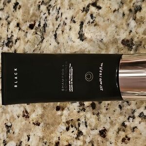 Monat Black Shampoo + Conditioner Infused With Rejuveniqe
